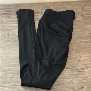 Gymshark cinched back black leggings, Size Small